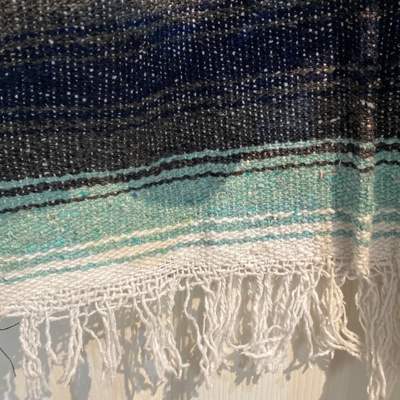 Poncho (2 items) - Picture 10 of 11